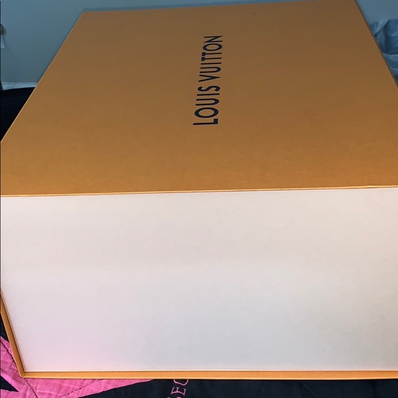 Authentic Louis Vuitton Magnetic Box - Picture 2 of 3